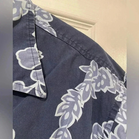 Old Navy Men’s Blue Hibiscus Hawaiian Print Blue Short Sleeve Button Down Size L - Picture 7 of 11